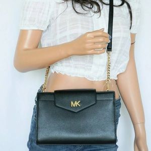 NWOT MICHAEL KORS MOTT LARGE CLUTCH CROSSBODY. Black and Gold.